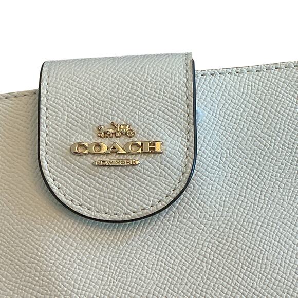COACH The Phone Wallet Bi Fold Crossgrain Leather Chalk White/Camel Women’s NWOT - Picture 12 of 15